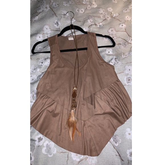 Verify of brand new and barely used clothes - Picture 7 of 8